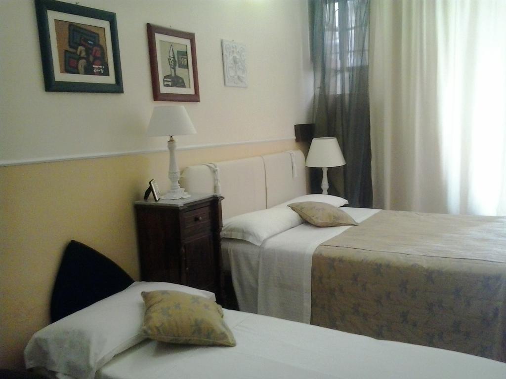 Al Tempio Di Apollo Syracuse Room photo