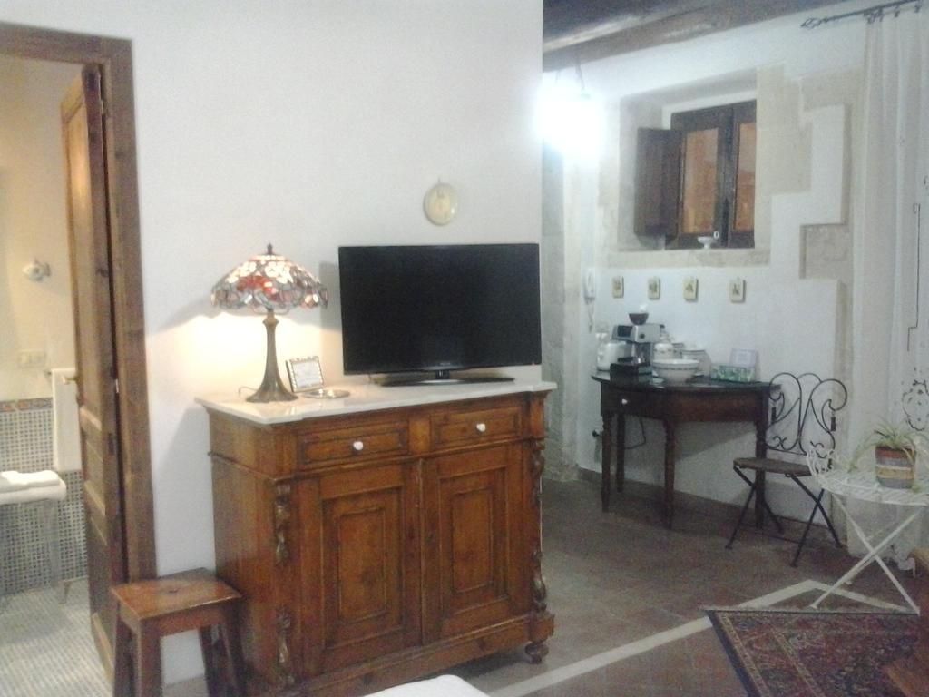 Al Tempio Di Apollo Syracuse Room photo